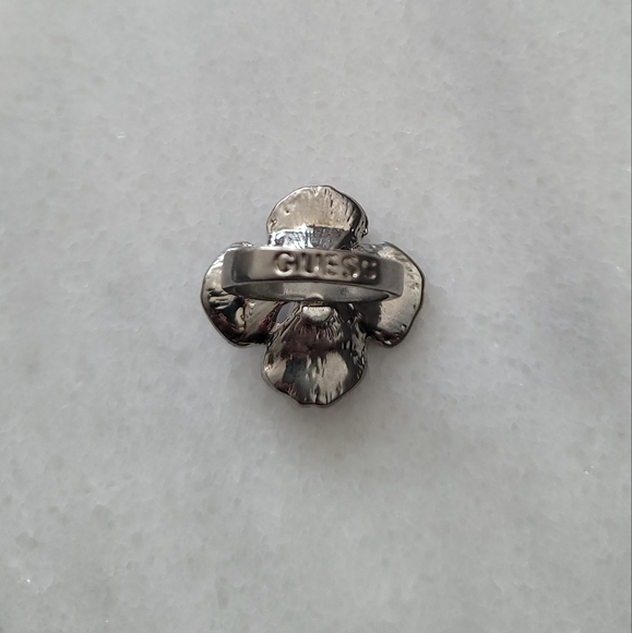 GUESS Purple Crystal Floral Ring - Picture 6 of 8